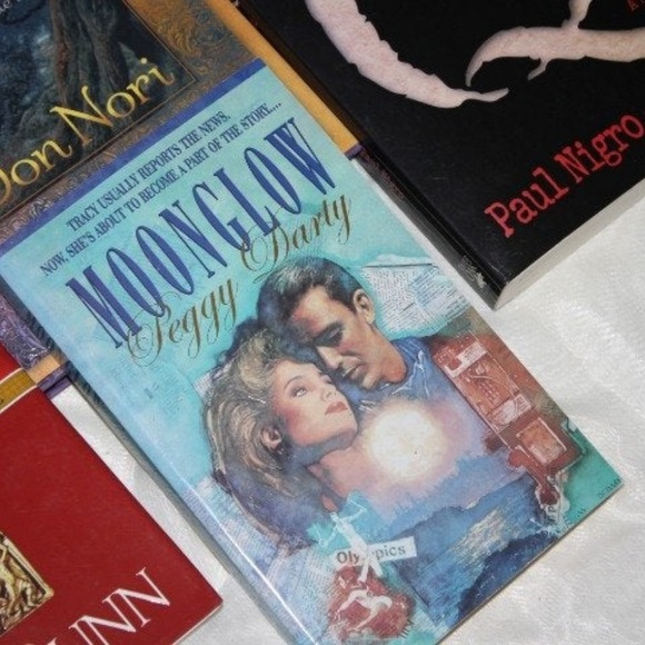 Brand new book lot of 4 hardcover and paperback (Bj) - Picture 6 of 6